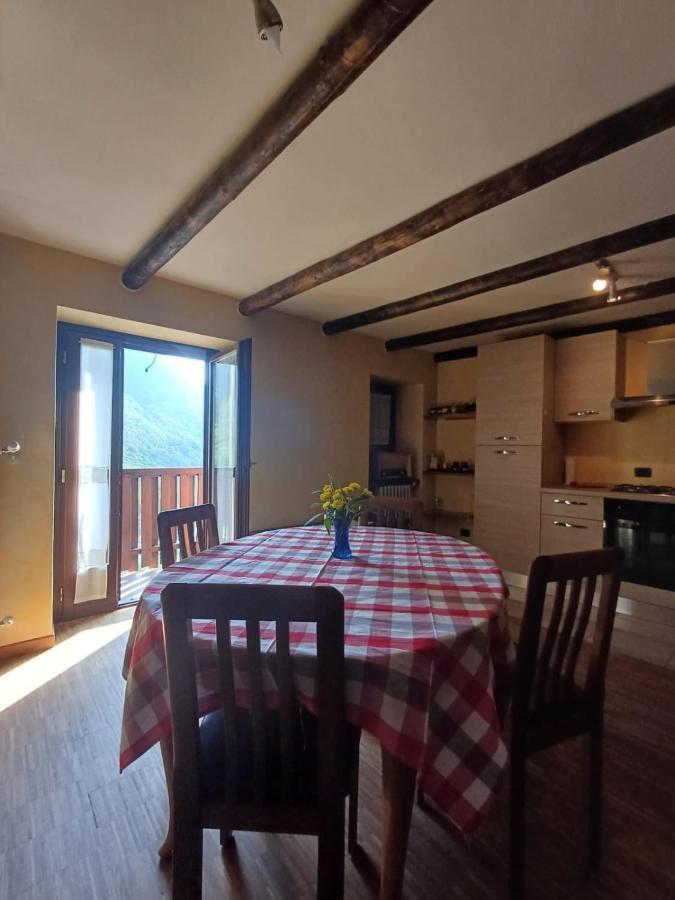 Casa Vacanze Ca' Moreschi Berzo Buitenkant foto