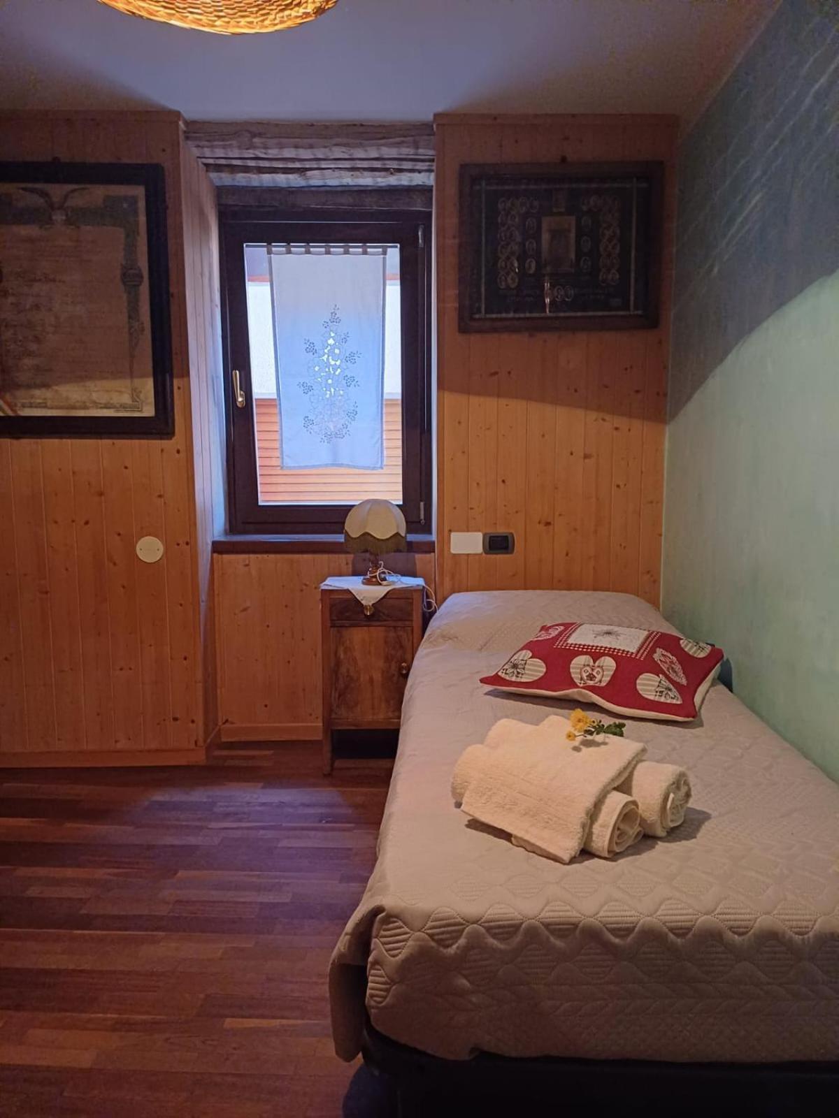 Casa Vacanze Ca' Moreschi Berzo Buitenkant foto