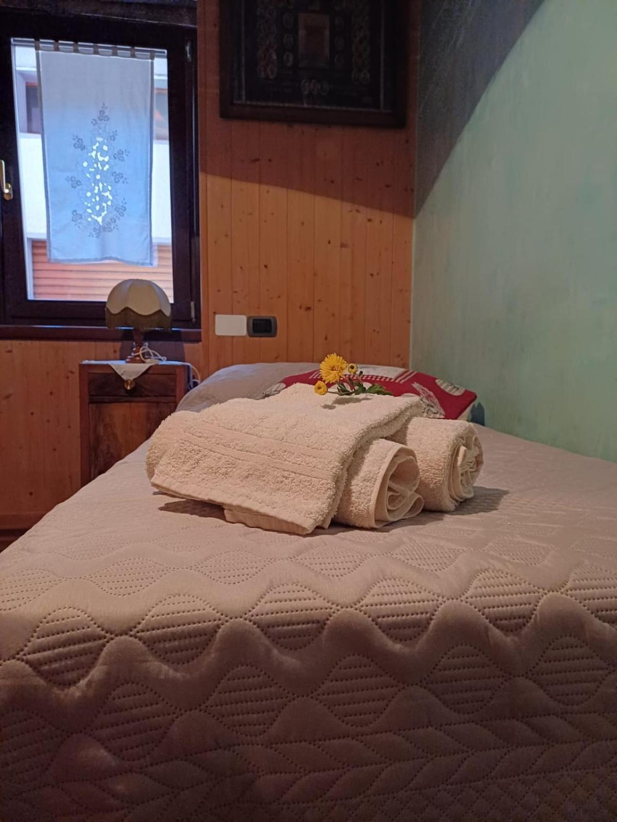 Casa Vacanze Ca' Moreschi Berzo Buitenkant foto